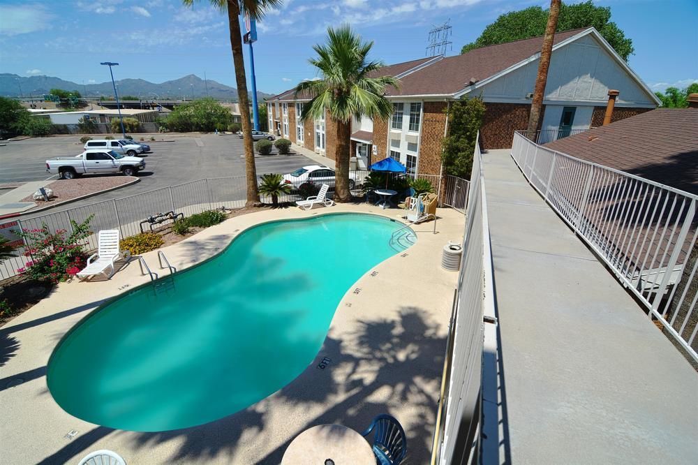 Motel 6 Tucson, Az - North Exterior photo