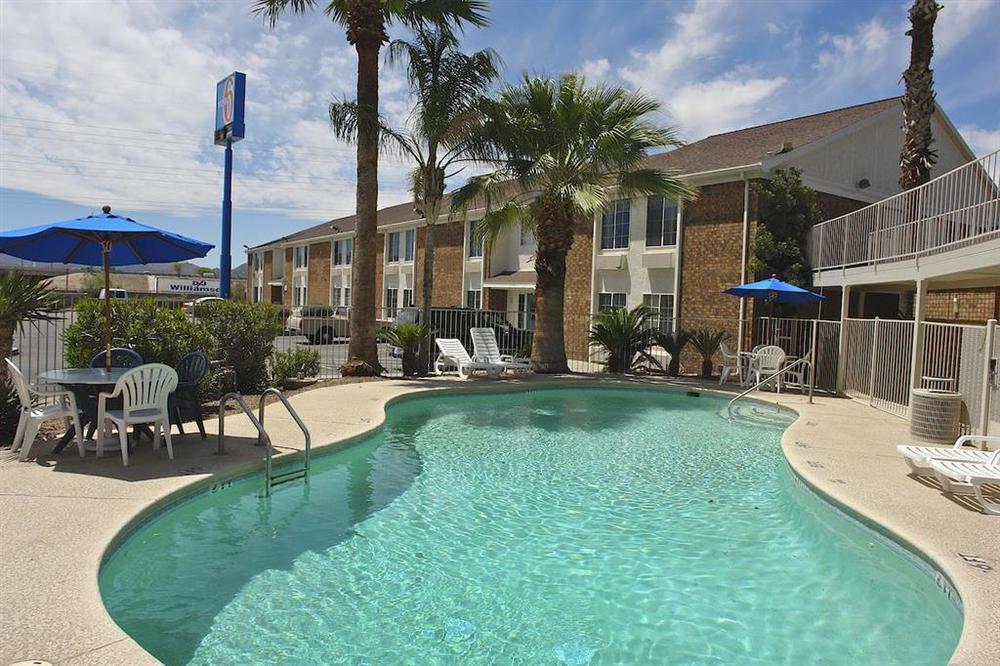 Motel 6 Tucson, Az - North Facilities photo